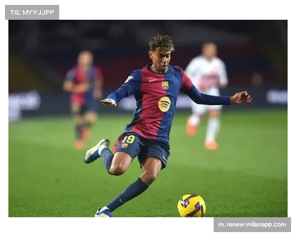 西甲焦点战：巴萨追求五连胜，皇马誓言复仇国家德比激战在即